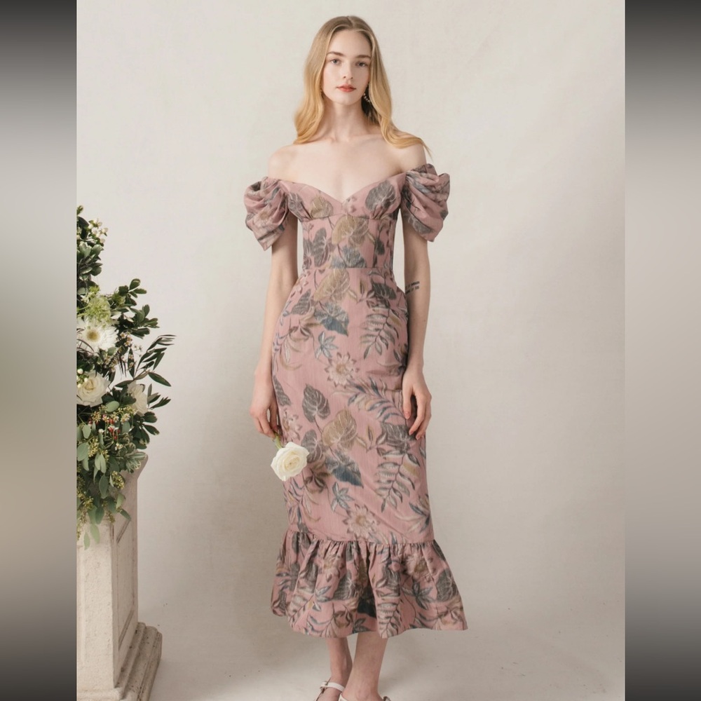 Lesea Berry Serena dress